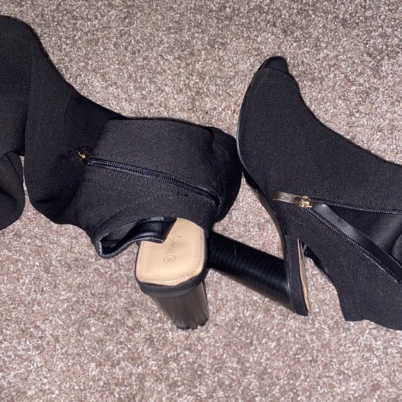 Black Thigh High Heels - Picture 3 of 6